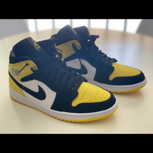 Jordan Other - Air Jordan 1 mid Yellow Toe Black
